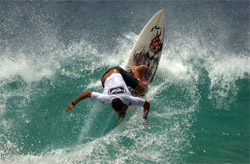 Le basque Aritz Aranburu gagne le WQS Hang Loose Pro !