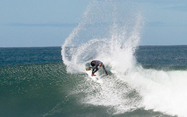 Rip Curl Pro Bells Beach 2011 : Taj Burrow out, Carissa Moore, Jordy Smith et Tiago Pires in