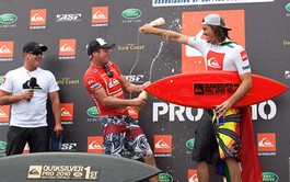 Taj Burrow remporte le Quiksilver Pro Gold Coast 2010