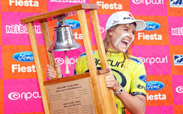 Stephanie Gilmore prend le large à  Bells !