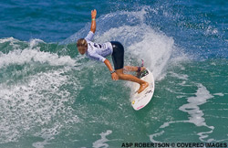 Sally Fitzgibbons couronnée championne du monde junior ASP !