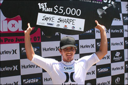 Jayke Sharpe devance Julian Wilson au Hurley Burleigh Pro Junior
