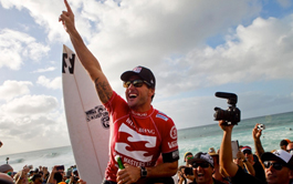 Joël Parkinson sacré Champion du Monde de surf ASP 2012