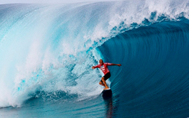 Kelly Slater remporte la Billabong Pro Tahiti 2011