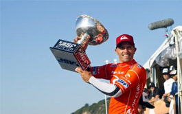 Kelly Slater sacré champion du monde 2011 !