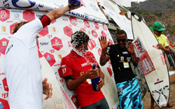 Maxime Huscenot vise plus haut au Santa Surf Pro Junior !