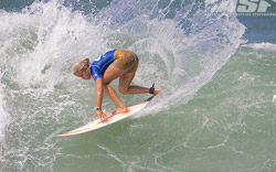 Rip Curl Pro Mademoiselle : Lee-Ann Curren en quarts de finale !