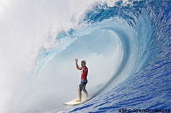 Manoa Drollet gagne les trials de Teahupoo !