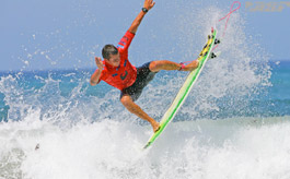 Marc Lacomare sacré champion d'Europe Junior de Surf 2009 !