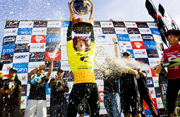 Mick Fanning remporte le Rip Curl Pro Search 2009 à  Peniche