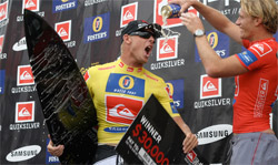 Mick Fanning, champion du Quik Pro Gold Coast pour la seconde fois