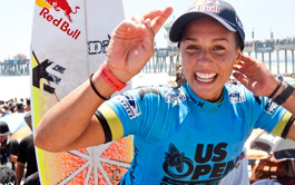 Sally Fitzgibbons remporte l'US Open of Surfing 2011