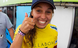 Sally Fitzgibbons remporte le Billabong Pro Rio 2012