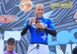 Shaun Ward remporte le WQS 5 étoiles de Guaruja