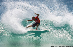 Quik Pro Gold Coast : Florès, Slater, Parko & Co toujours dans la course