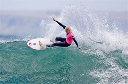 Stéphanie Gilmore reste la reine du Roxy Women's Surf Festival