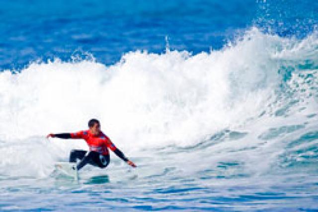 Adriano De Souza remporte le Billabong Pro Mundaka 2009 à  Sopelana