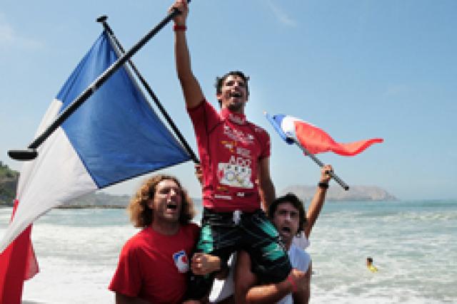 Antoine Delpero est champion du monde de SUP !