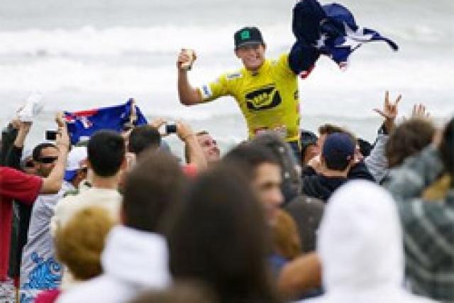Jeremy Flores et Miky Picon sur le podium du Hang Loose Santa Catarina Pro !