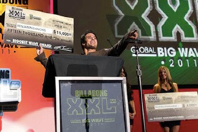 Billabong XXL 2011 : Benjamin Sanchis remporte le prix de la plus grosse vague de l'année !