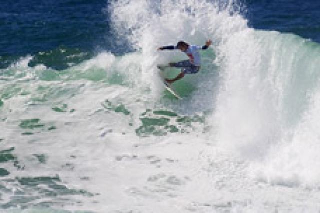 Quiksilver Pro France : Michel Bourez fait son show !
