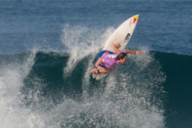 Carissa Moore remporte le Billabong Pro Rio 2011