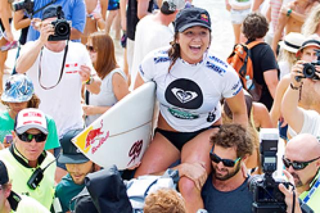 Carissa Moore remporte le Roxy Pro Gold Coast 2011