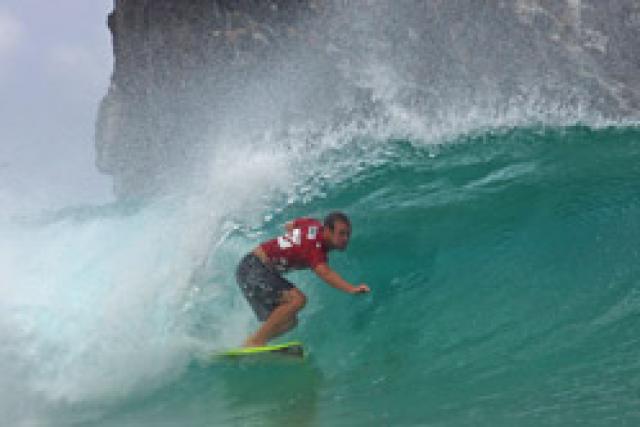 C.J Hobgood prend la pôle position mondiale au Hang Loose Pro