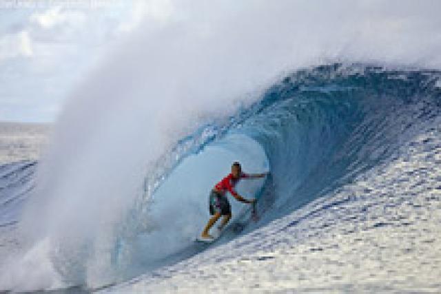 Billabong Pro Teahupoo : les wildcards éjectent le top 3 mondial !