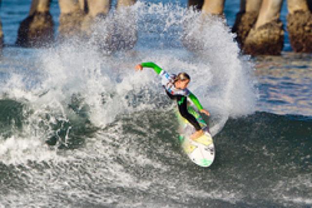 Nike US Open of Surfing 2011 : Pauline Ado out