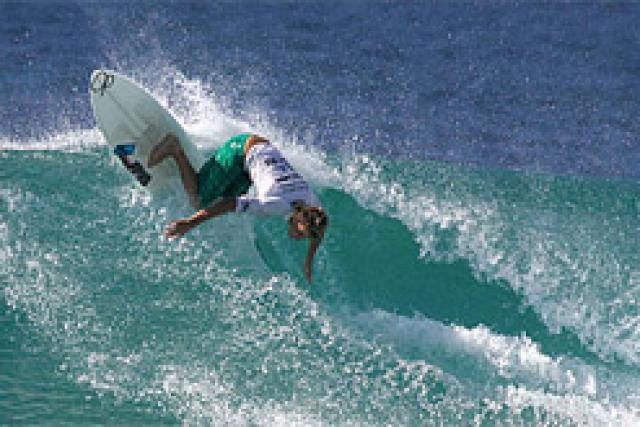 Drew McPherson et Laura Enever stars du Newcastle Pro Junior