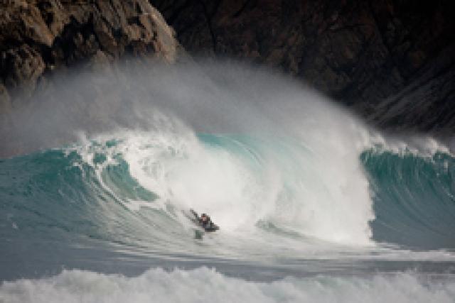 Florian, Gaëtan et Nicolas scorent les premières vagues galiciennes