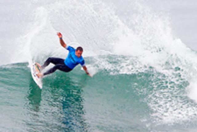 Hurley Pro Trestles : ça passe pour Pires, ça casse pour Florès !