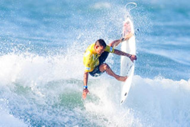Billabong Pro Santa Catarina : Bourez sort le grand jeu face à  Parko !
