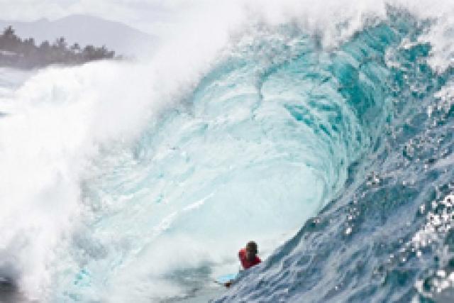 Jeff Hubbard remporte le Pipeline Challenge 2012