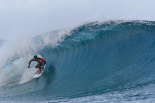 Billabong Pro Tahiti 2012 - Ca passe pour Flores et Bourez