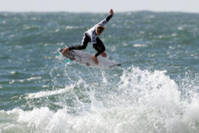 Rip Curl Pro Search San Francisco 2011 : Slater champion, Kerr fait le show !