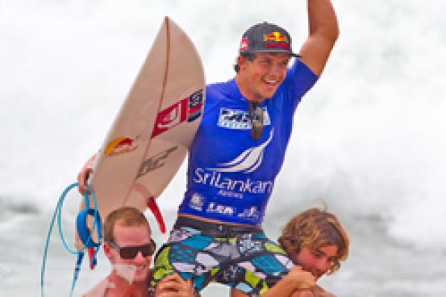 Julian Wilson remporte le SriLanKan Airlines Pro à  Arugam Bay
