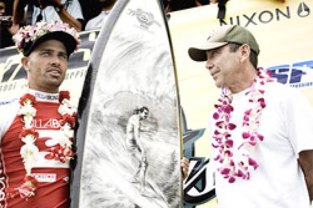 Kelly Slater est le Pipe Master pour la 6ème fois de sa carrière !