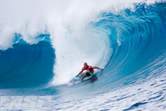 Qui sont les 45 meilleurs surfeurs du monde en 2009 ?