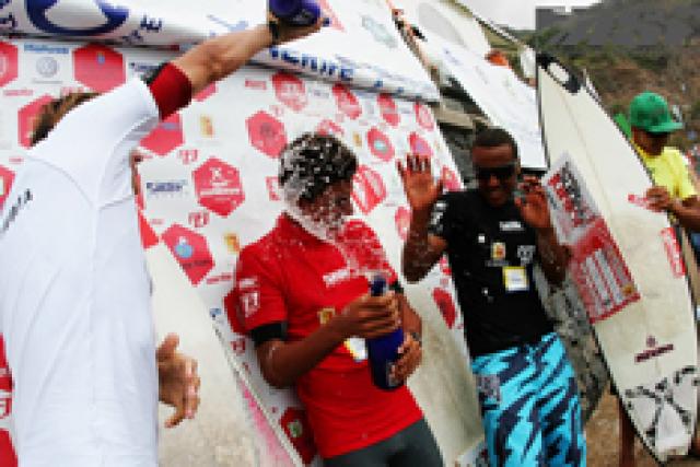 Maxime Huscenot vise plus haut au Santa Surf Pro Junior !