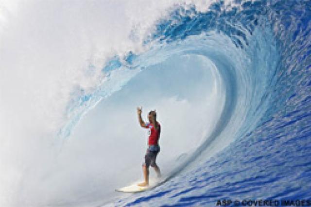Manoa Drollet gagne les trials de Teahupoo !