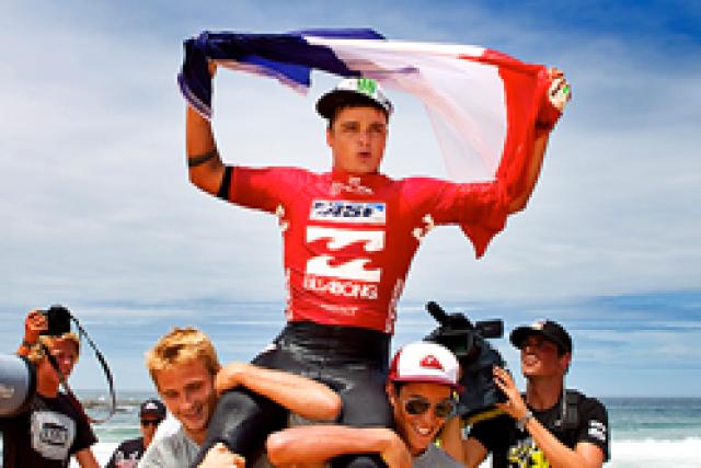 Marc Lacomare s'impose à  Narrabeen face à  Nat Young