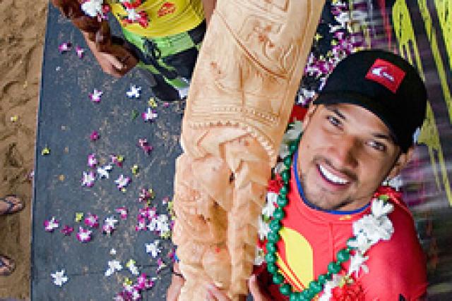 Michel Bourez gagne à  Haleiwa et se qualifie pour le Dream Tour !
