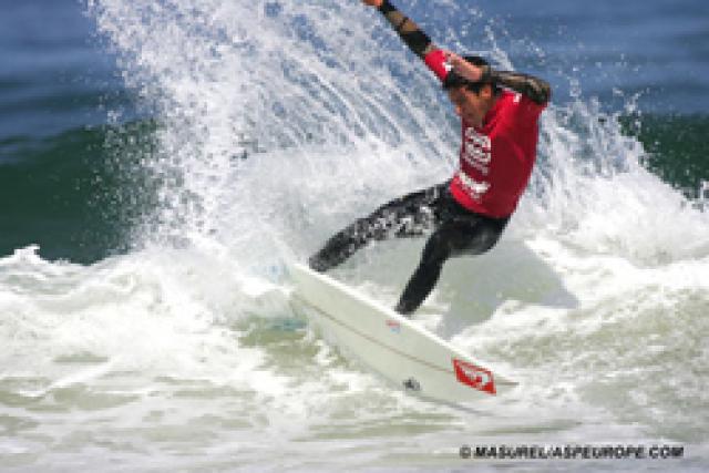 Jeremy Flores en feu lors du Buondi Billabong Pro Ericeira !