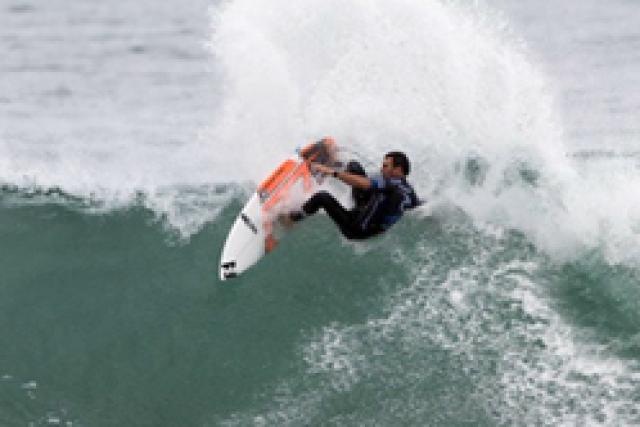 Rip Curl Pro Bells Beach : Jérémy Flores, Michel Bourez et Pauline Ado directement au 3ème tour !