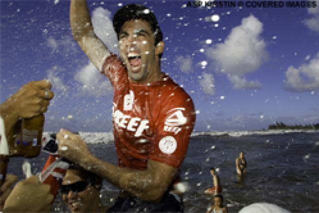 La puissance de Roy Powers au Reef Hawaiien Pro Haleiwa