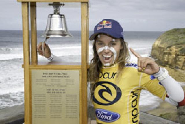 Sally Fitzgibbons sonne la cloche de Bells !