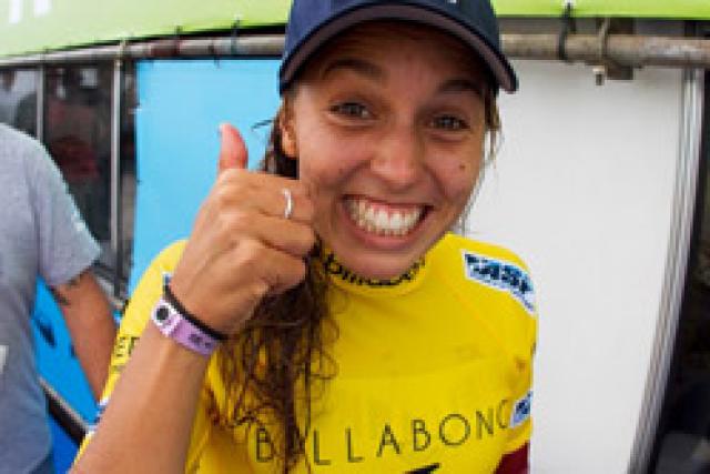 Sally Fitzgibbons remporte le Billabong Pro Rio 2012