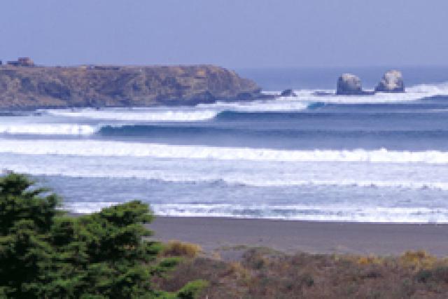 Surfeurs : 1 - Pollueurs : 0 au Chili !